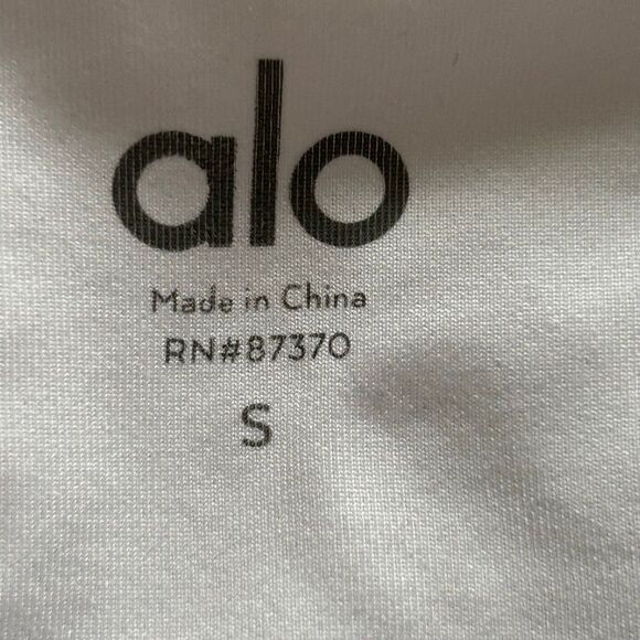 Alo Yoga White Ribbed Racerback Sports Bra Women’s Size Small - Picture 3 of 6